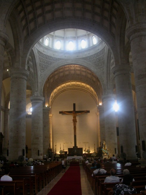 Mérida, Catedral de San Ildefonso with el Cristo de la Unidad