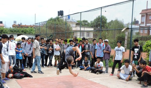 the onlookers are impressed